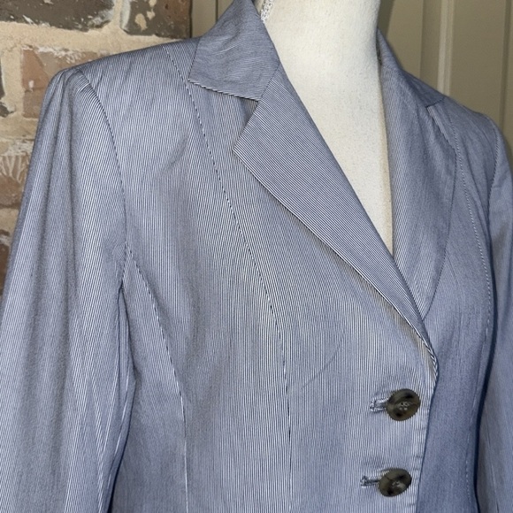 Talbots Petites Blue Preppy Pinstripe Fitted Blazer Jacket Italian Woven Cotton - Picture 2 of 11